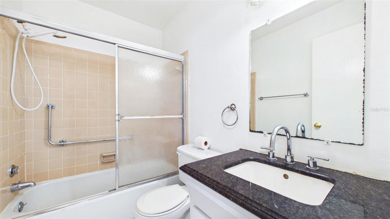 325 Sky Loch Drive W, Dunedin, FL 34698 Photo