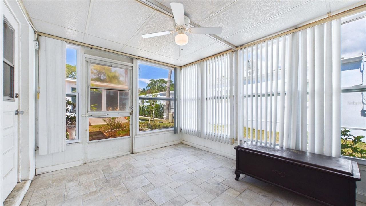 325 Sky Loch Drive W, Dunedin, FL 34698 Photo