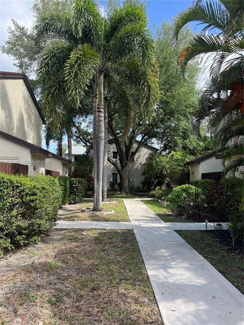 3357 Cocoplum Cir , Unit 33133, Coconut Creek, FL 33063 Photo