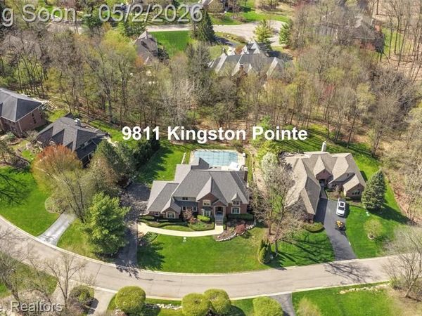 9811 KINGSTON POINTE, Springfield Twp, MI 48348