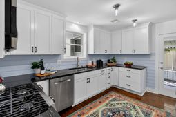 1949 Swift Avenue photo 4