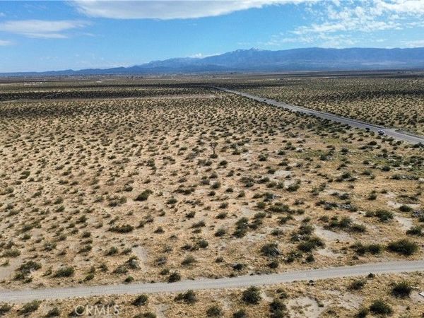 17301 Sheep Creed Rd, El Mirage, CA 92392