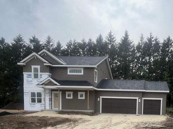 549 Hawks Ridge ROAD, Grafton, WI 53024