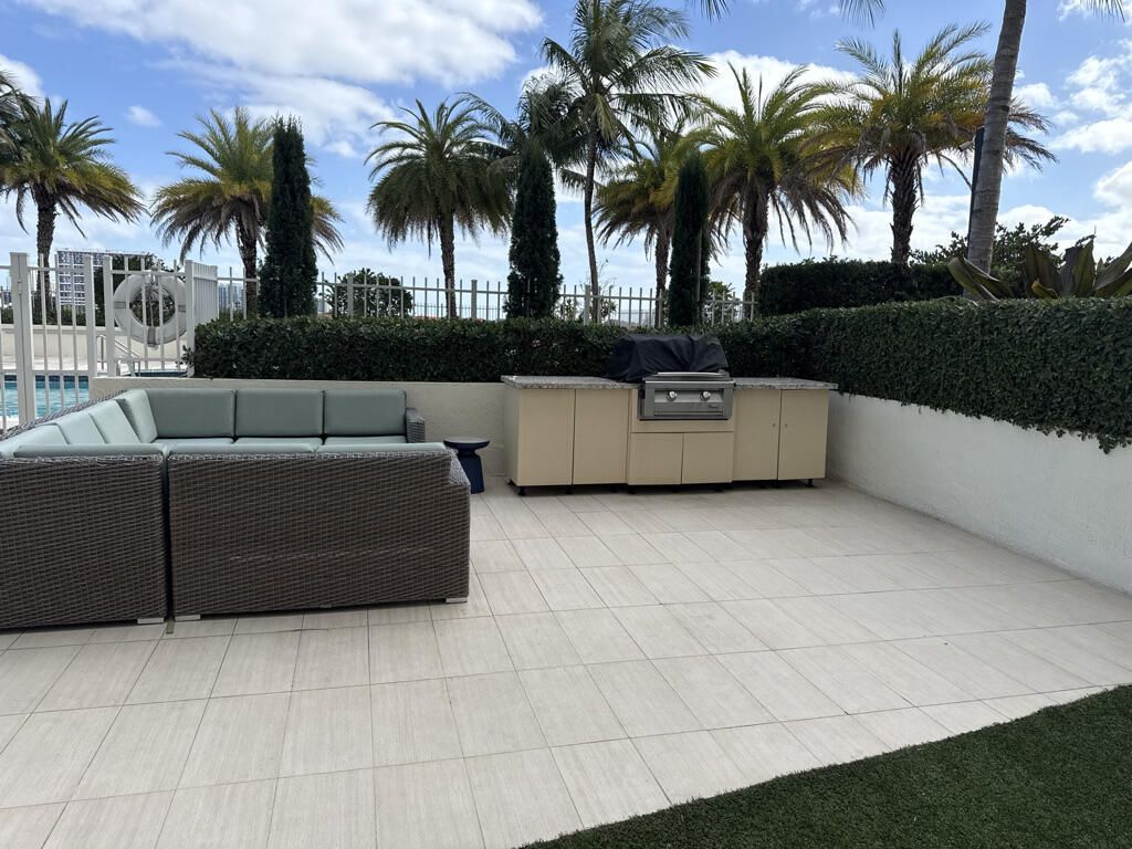 3000 Coral Way, Unit 1007, Miami, FL 33145 Photo