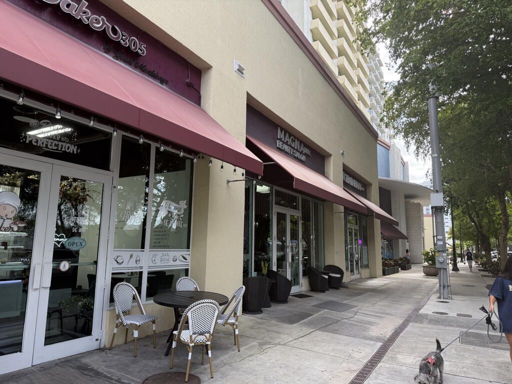 3000 Coral Way, Unit 1007, Miami, FL 33145 Photo