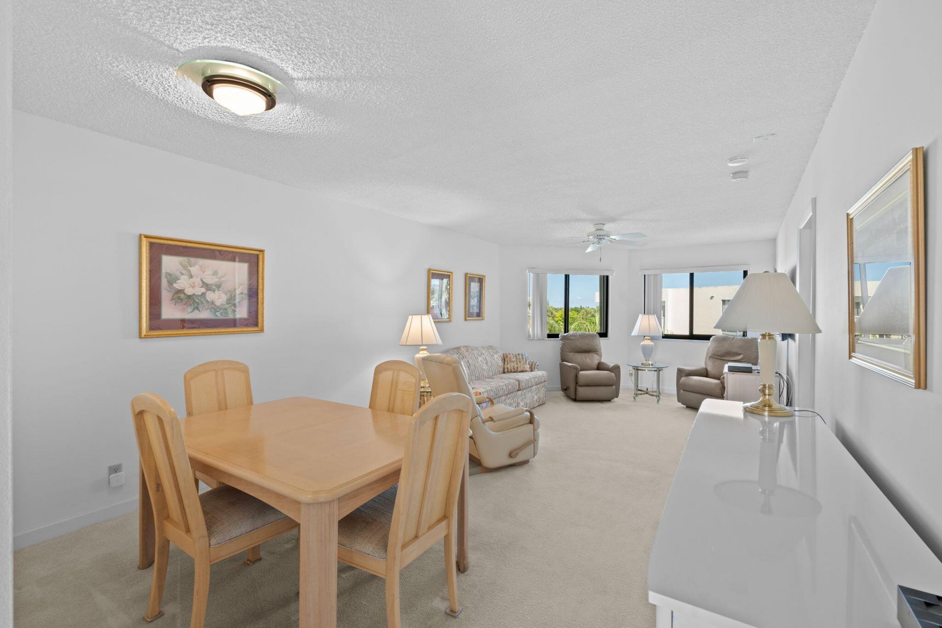 3138 Via Poinciana, Unit 410, Lake Worth, FL 33467 Photo