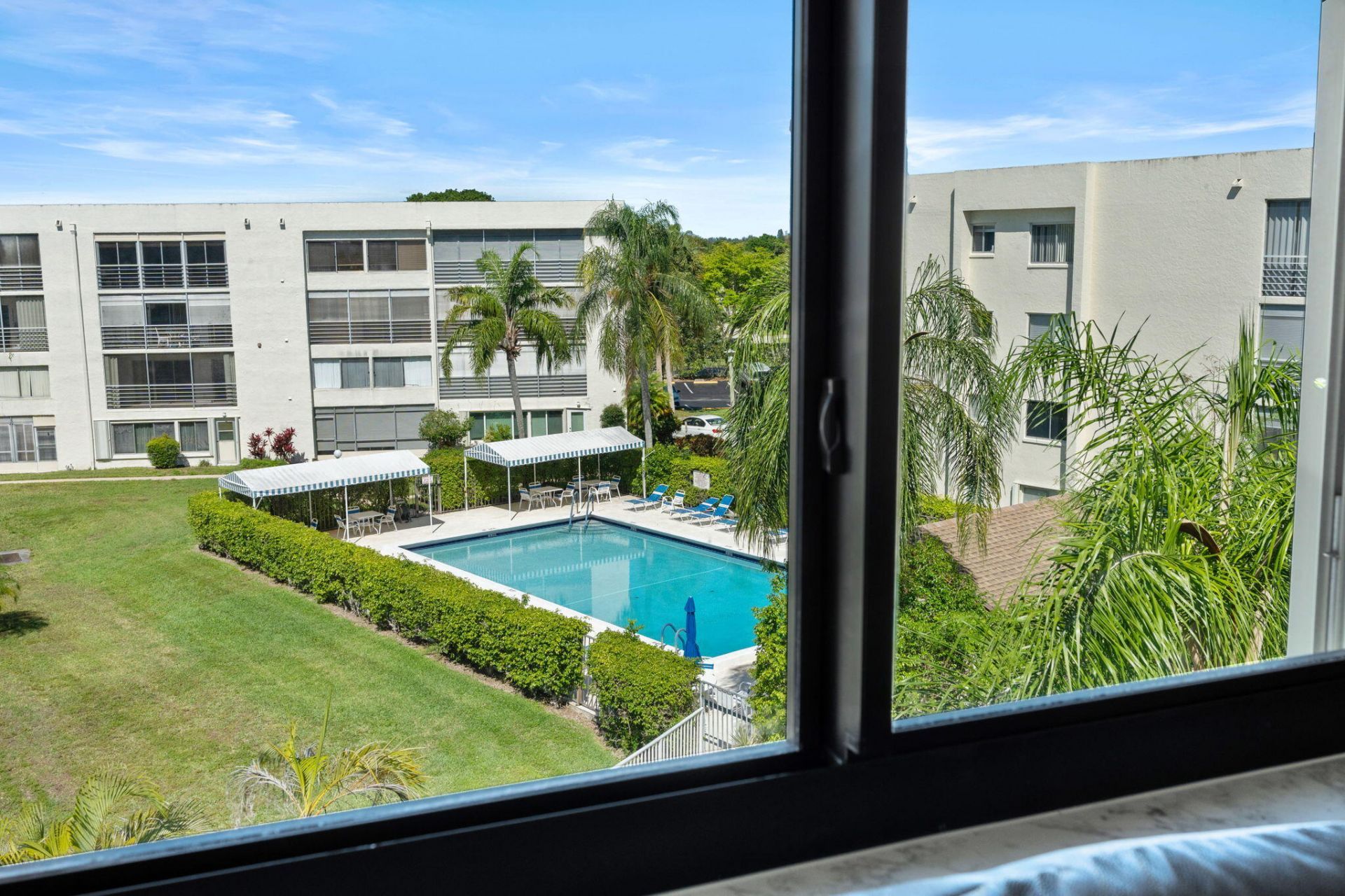 3138 Via Poinciana, Unit 410, Lake Worth, FL 33467 Photo