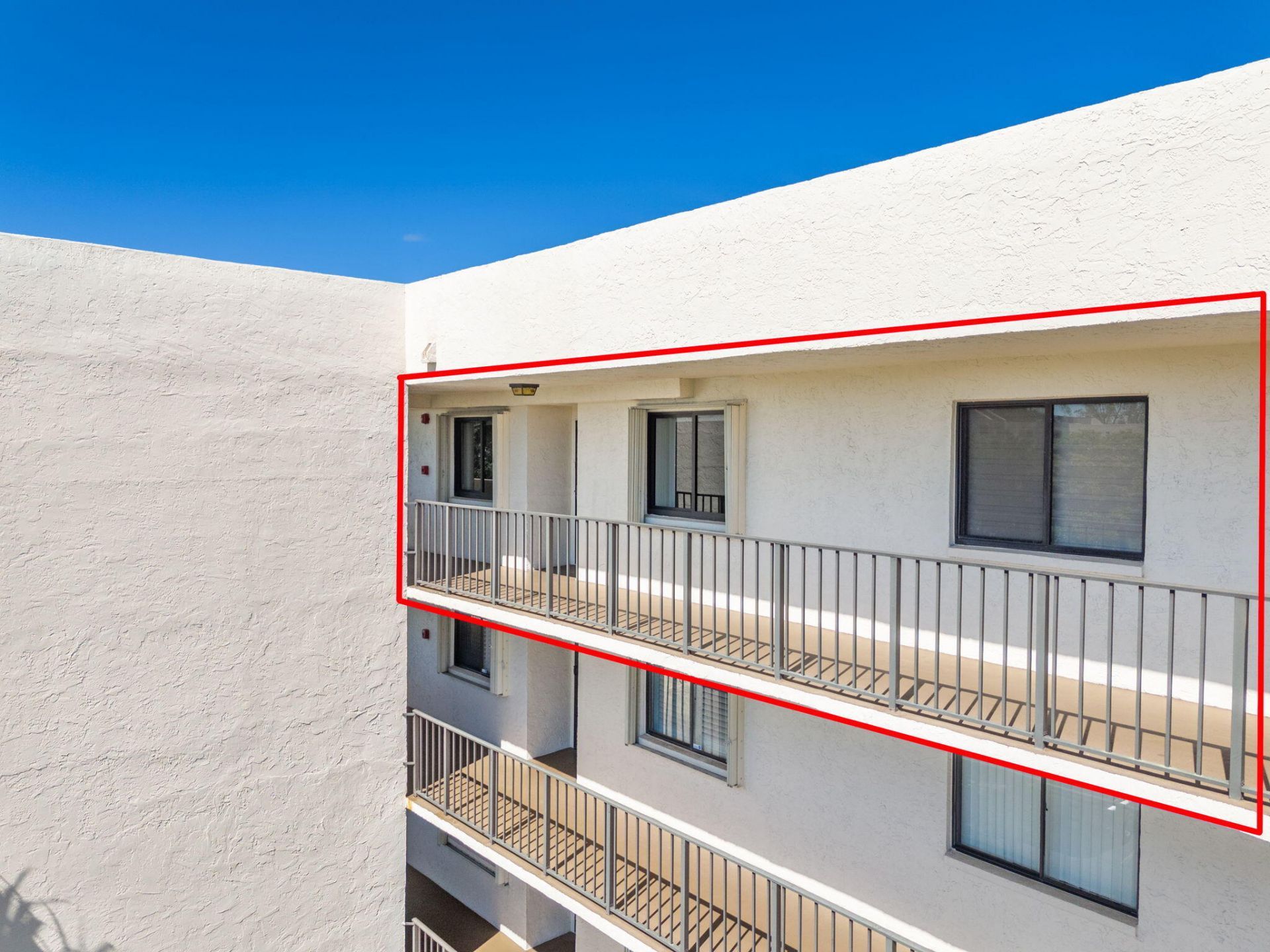 3138 Via Poinciana, Unit 410, Lake Worth, FL 33467 Photo