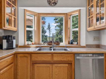 326 Osprey Loop, Lake Almanor, CA 96020 Photo