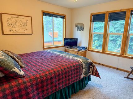 326 Osprey Loop, Lake Almanor, CA 96020 Photo