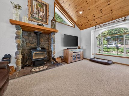 326 Osprey Loop, Lake Almanor, CA 96020 Photo