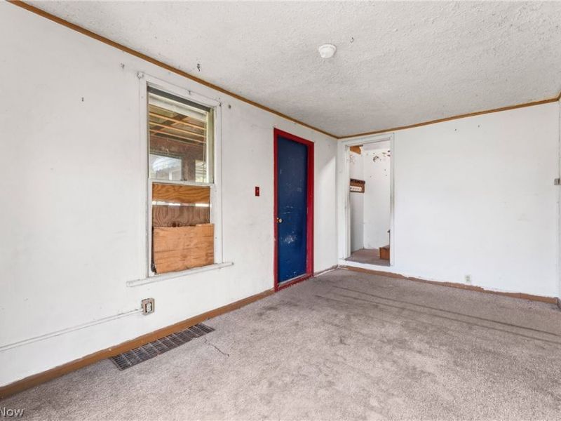 671 Fairview Avenue, Barberton, OH 44203 Photo 22