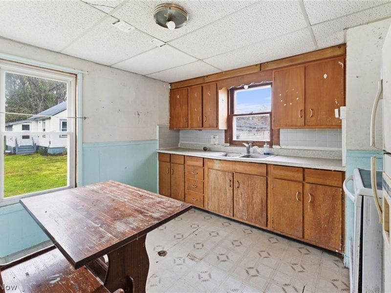 671 Fairview Avenue, Barberton, OH 44203 Photo 26