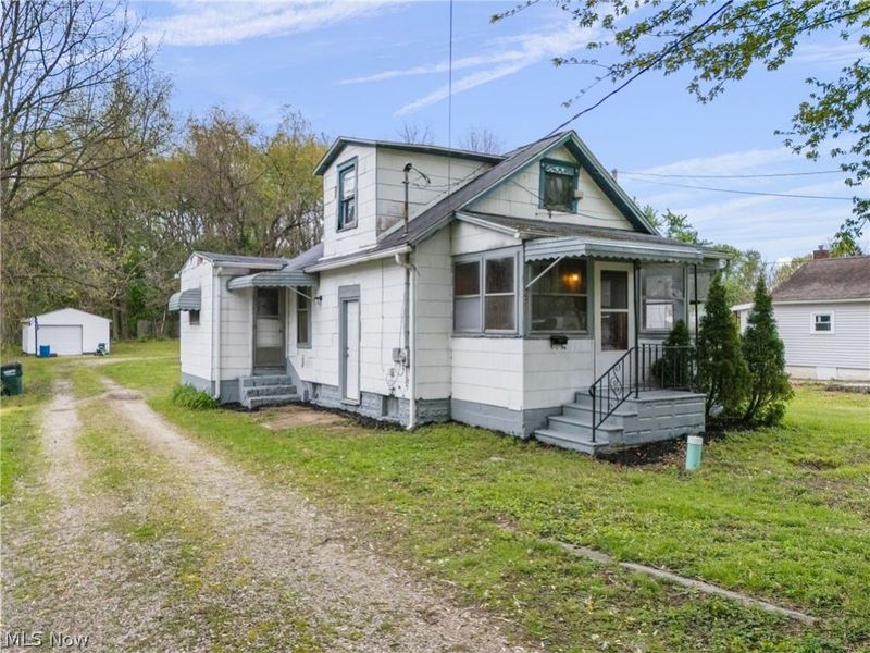 671 Fairview Avenue, Barberton, OH 44203 Photo 3
