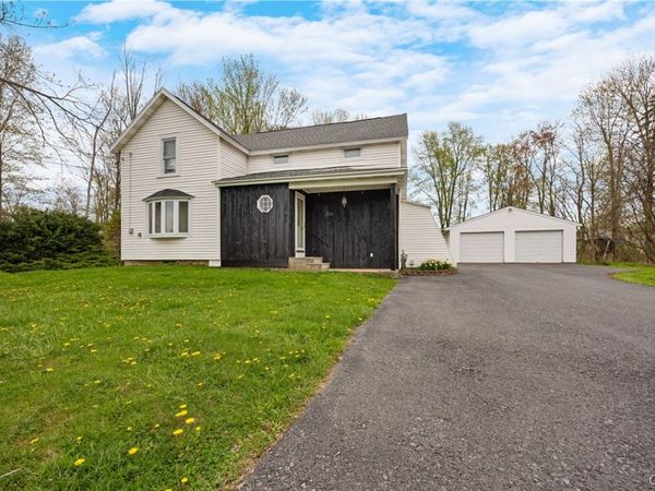 8258 Thompson Road , Cicero, NY 13039
