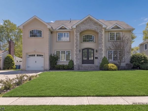 49 Hall Dr, Clark, NJ 07066