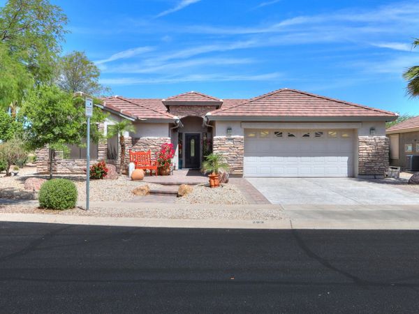 283 N SAN JUAN Trail, Casa Grande, AZ 85194