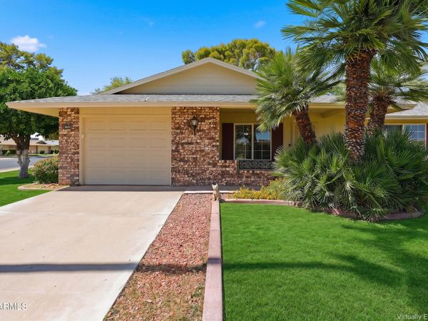 9822 W SANDSTONE Drive, Sun City, AZ 85351
