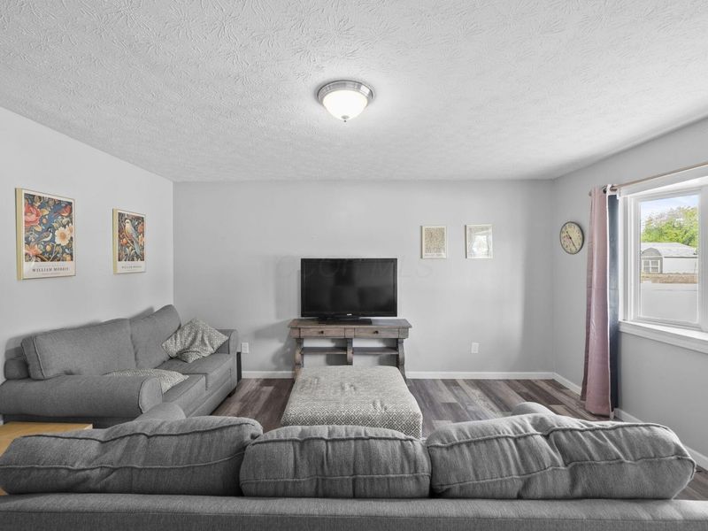 185 Greenlake Street, Galloway, OH 43119 Photo 14
