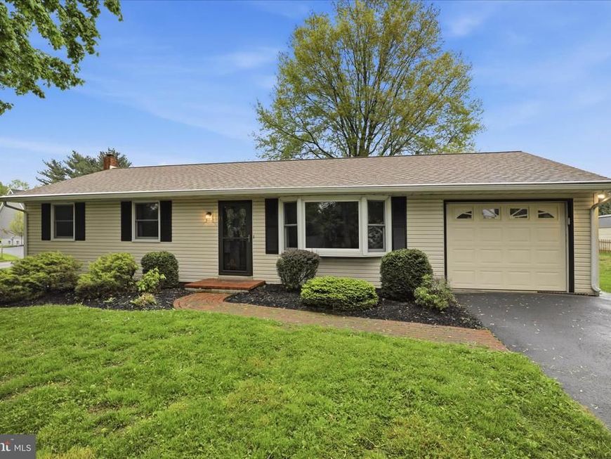 947 Hill Street , Manheim, PA 17545 Main Photo