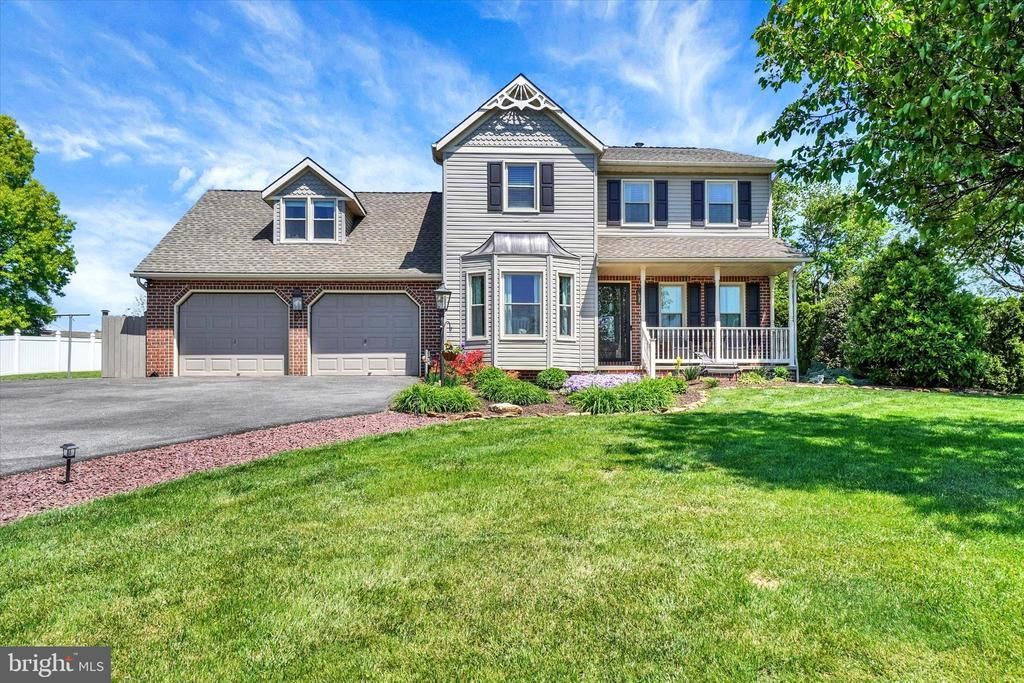 365 LOMBARD STREET, DALLASTOWN, PA 17313