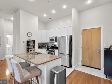 181 E REED AVENUE, Unit 412, ALEXANDRIA, VA 22305