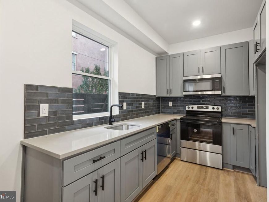 1214 S 15th Street, Unit B, Philadelphia, PA 19146 Main Photo