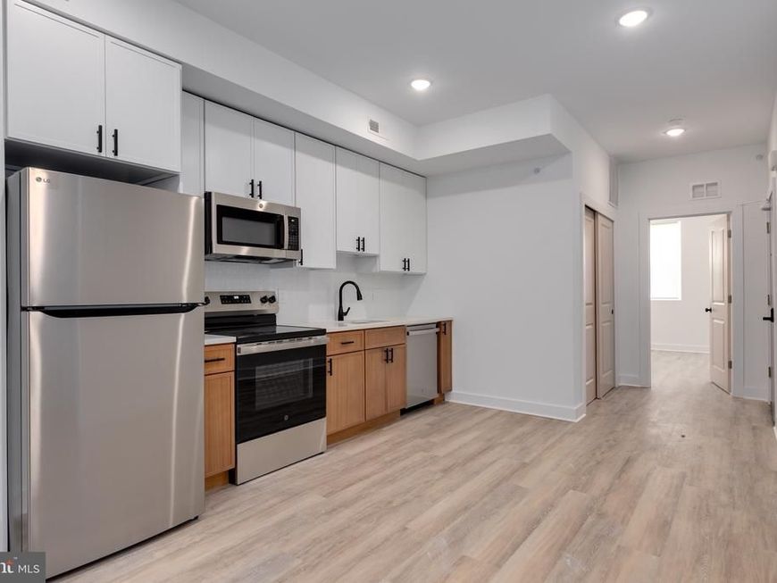 2061 N 8th Street, Unit C, Philadelphia, PA 19122 Main Photo