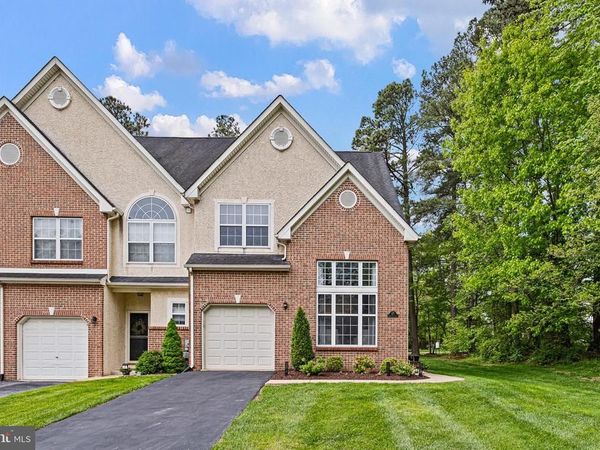 27 FOREST GATE LANE, WILMINGTON, DE 19810