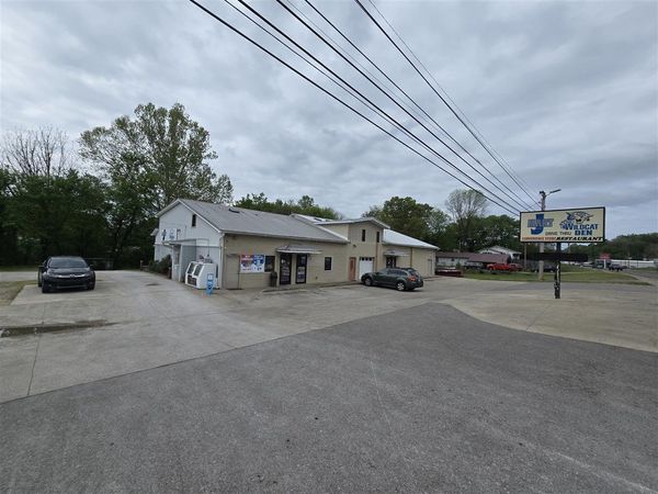803 S Main Street , Brownsville, KY 42110