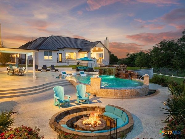 1344 Bordeaux Lane, New Braunfels, TX 78132