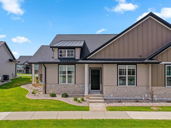 2832 ELM TREE HILL, Green Bay, WI 54313