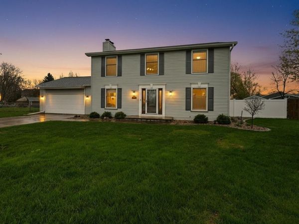 615 MALLARD COURT, De Pere, WI 54115