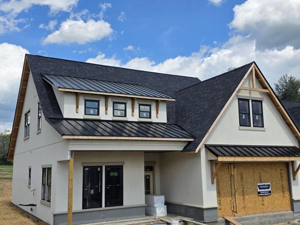 814 Country Club Court, Johnson City, TN 37601
