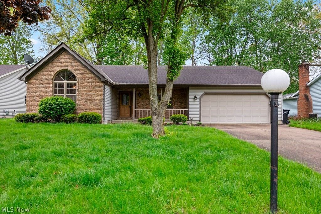 314 Greenwood Court, Elyria, OH 44035 Main Photo