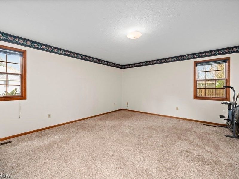 314 Greenwood Court, Elyria, OH 44035 Photo 12