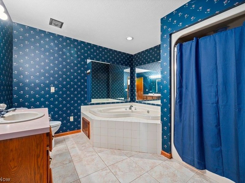 314 Greenwood Court, Elyria, OH 44035 Photo 16