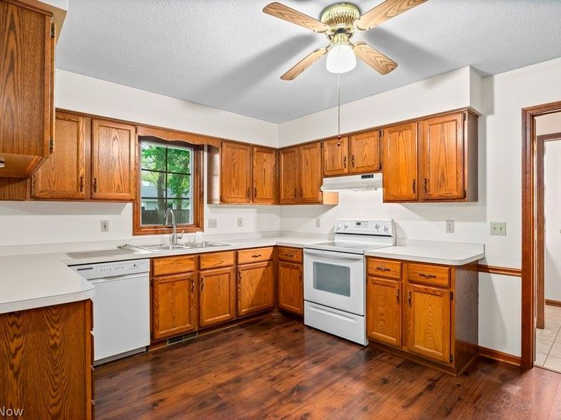 314 Greenwood Court, Elyria, OH 44035 Photo 26
