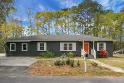 207 Trivers Drive photo 4