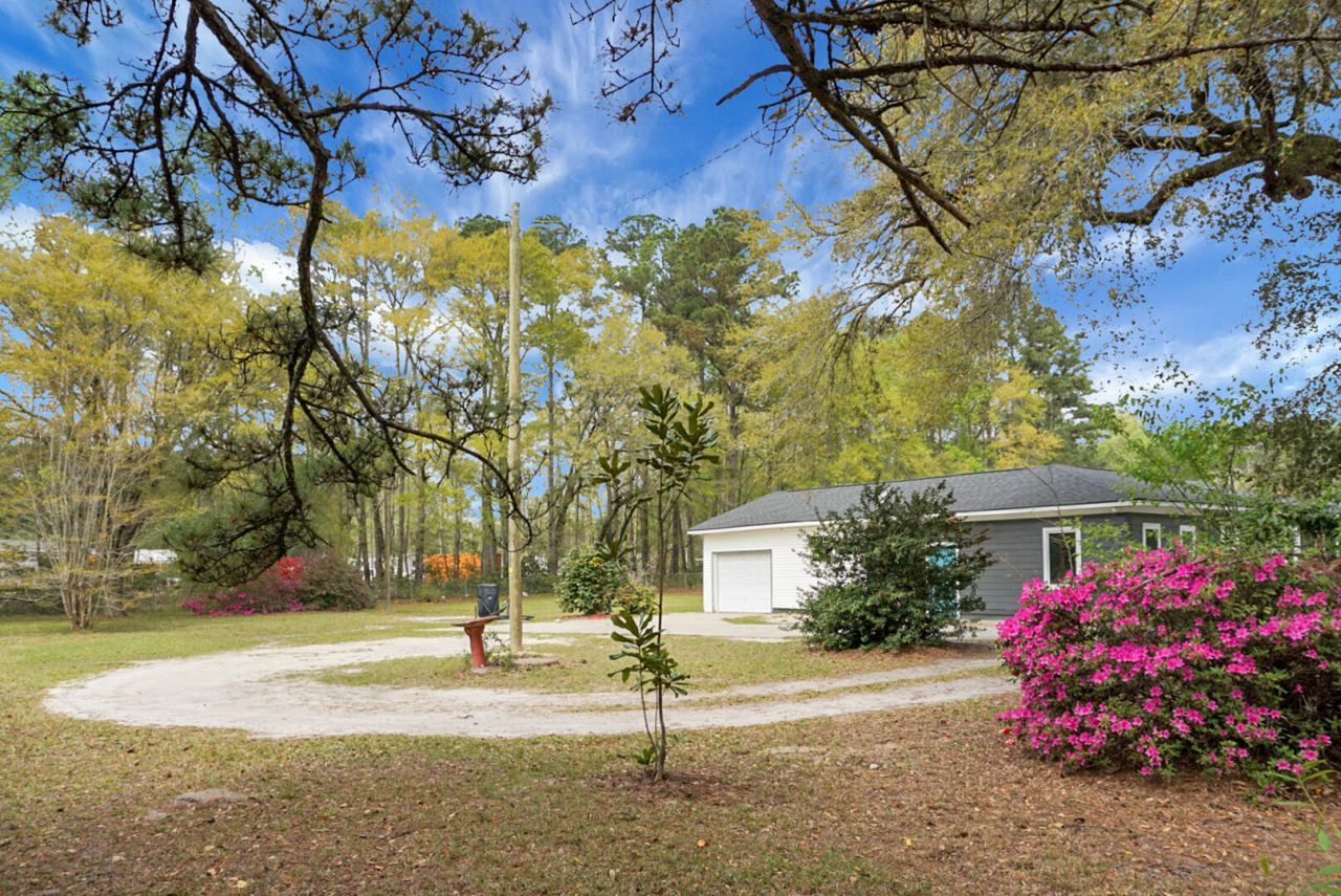 207 Trivers Drive Photo 44