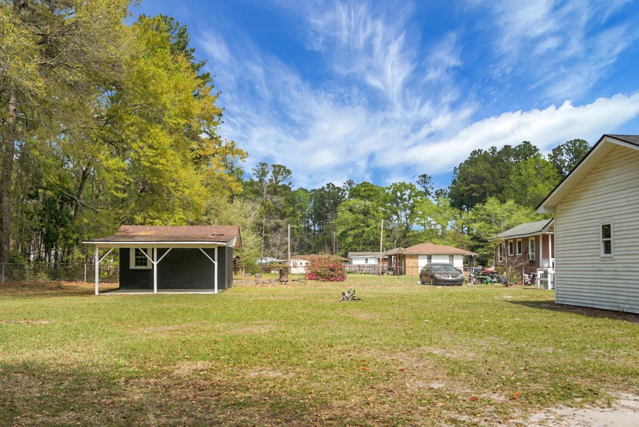 207 Trivers Drive Photo 48