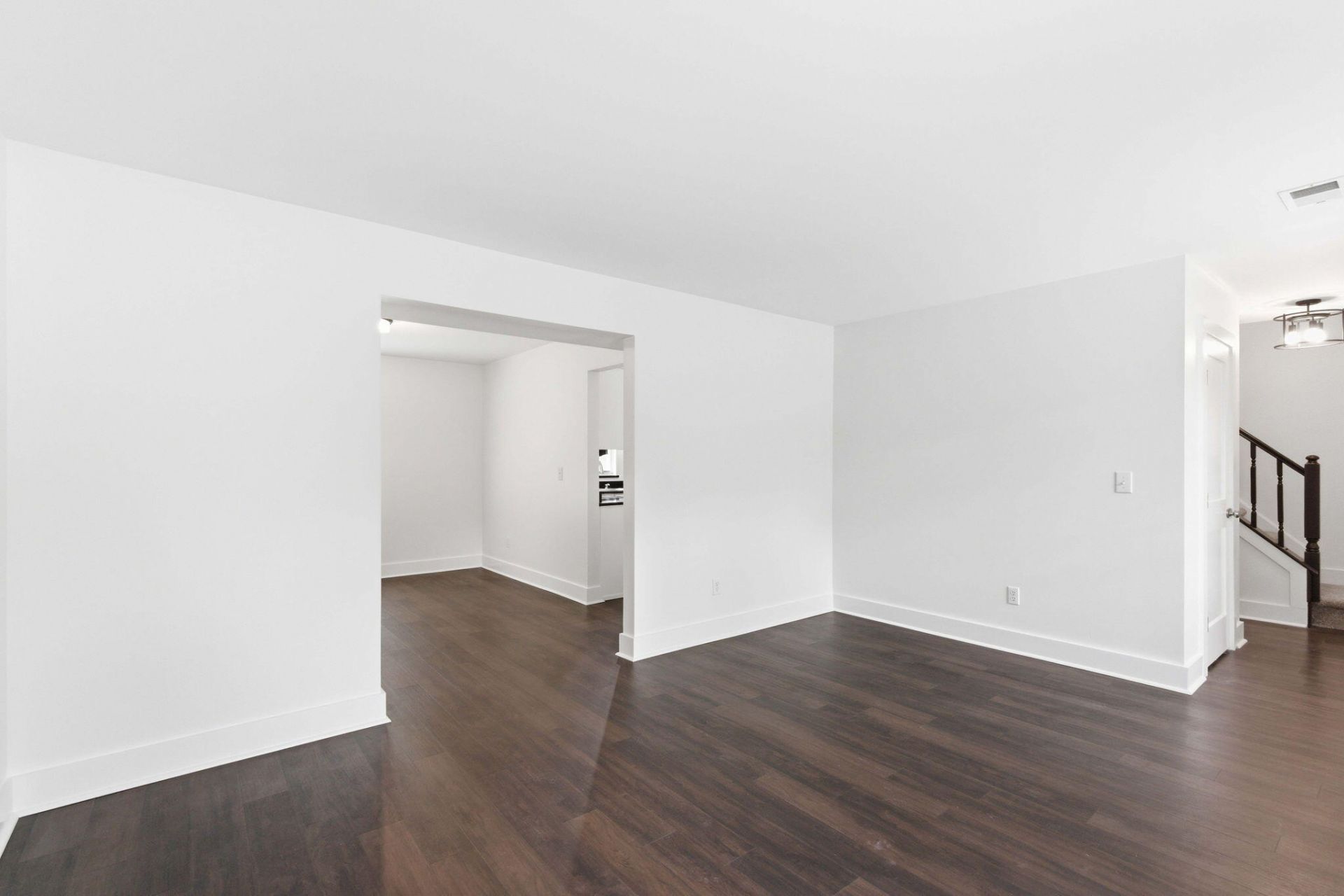 2143 Pinehurst Avenue Photo 13