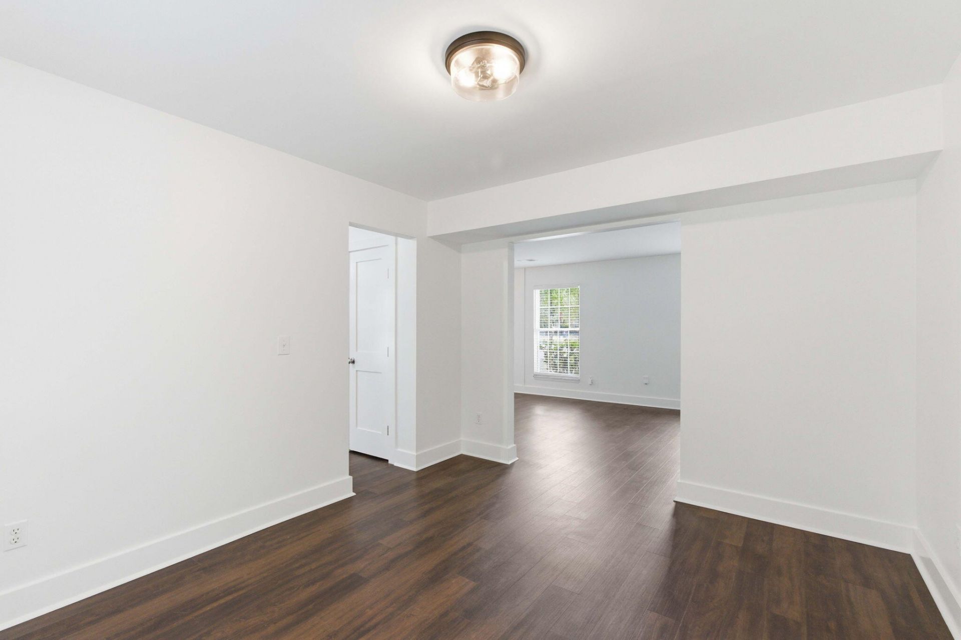 2143 Pinehurst Avenue Photo 15