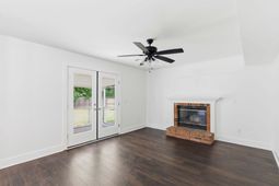 2143 Pinehurst Avenue photo 4