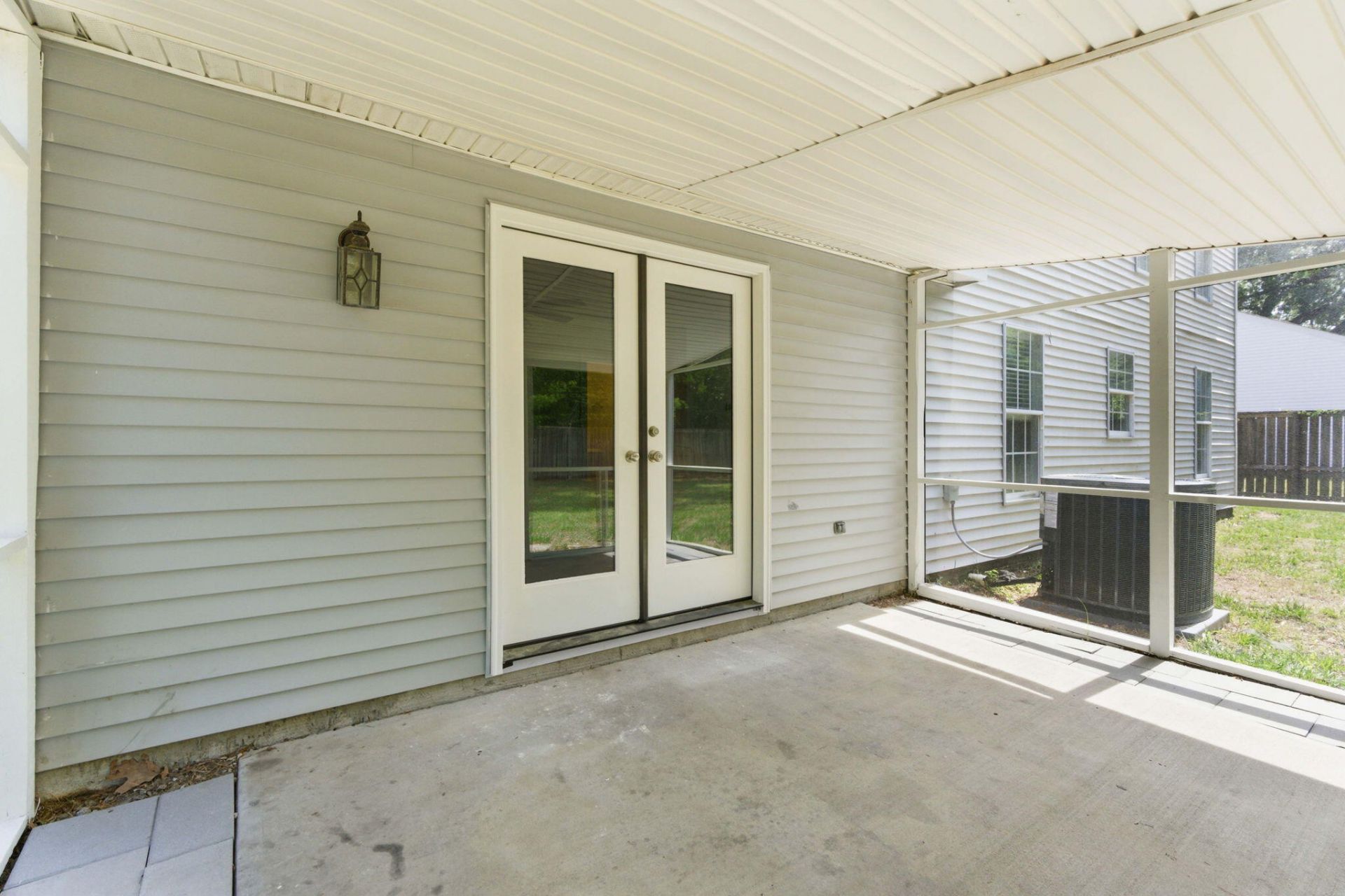 2143 Pinehurst Avenue Photo 38