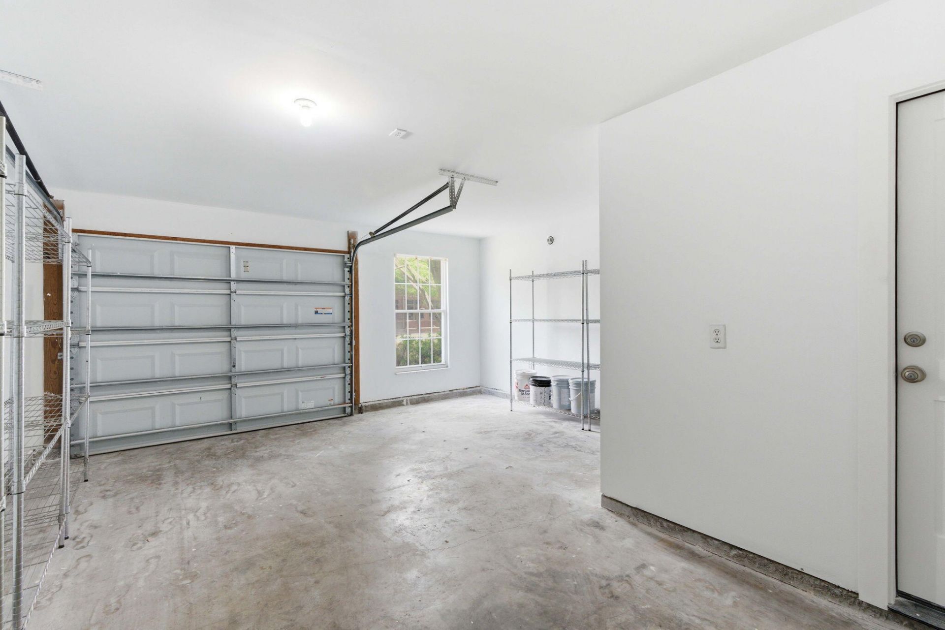 2143 Pinehurst Avenue Photo 40