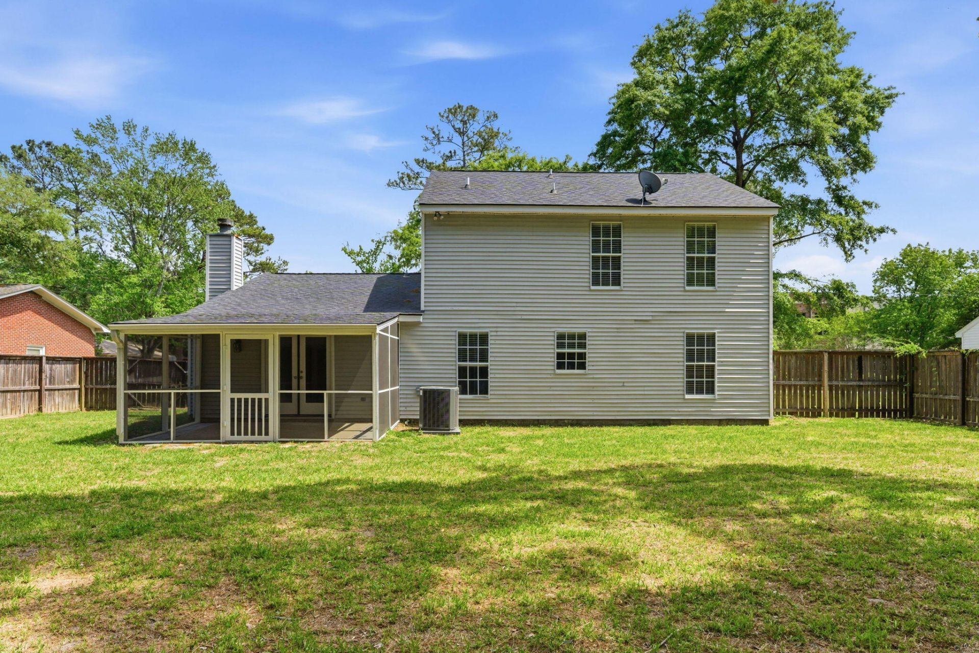 2143 Pinehurst Avenue Photo 41