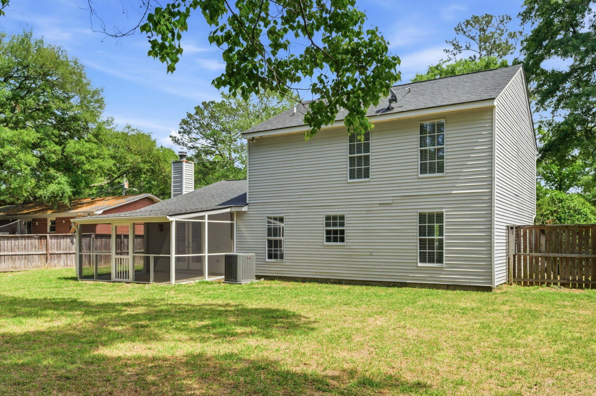 2143 Pinehurst Avenue Photo 44