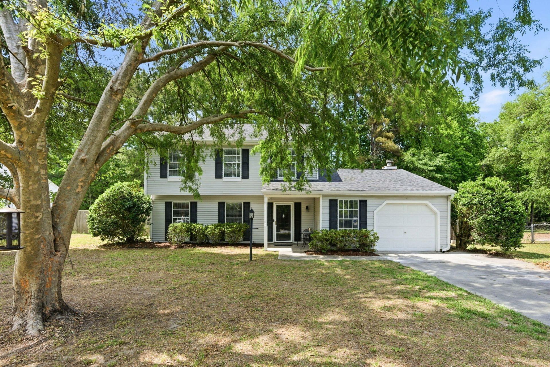 2143 Pinehurst Avenue Photo 8