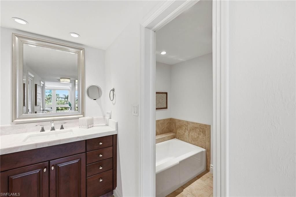 4031 Gulf Shore Blvd N, Unit 55, Naples, FL 34103 Photo